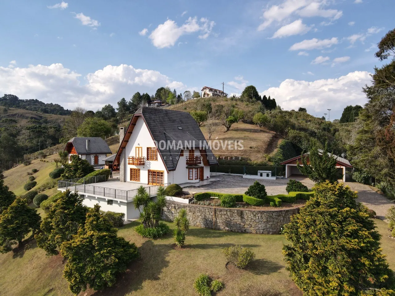 Casa à venda de 7.880 m² em Campos do Jordão, SP, Brasil