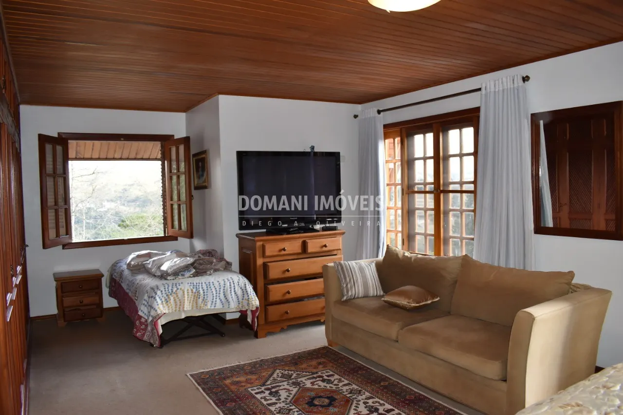 Casa à venda de 7.880 m² em Campos do Jordão, SP, Brasil
