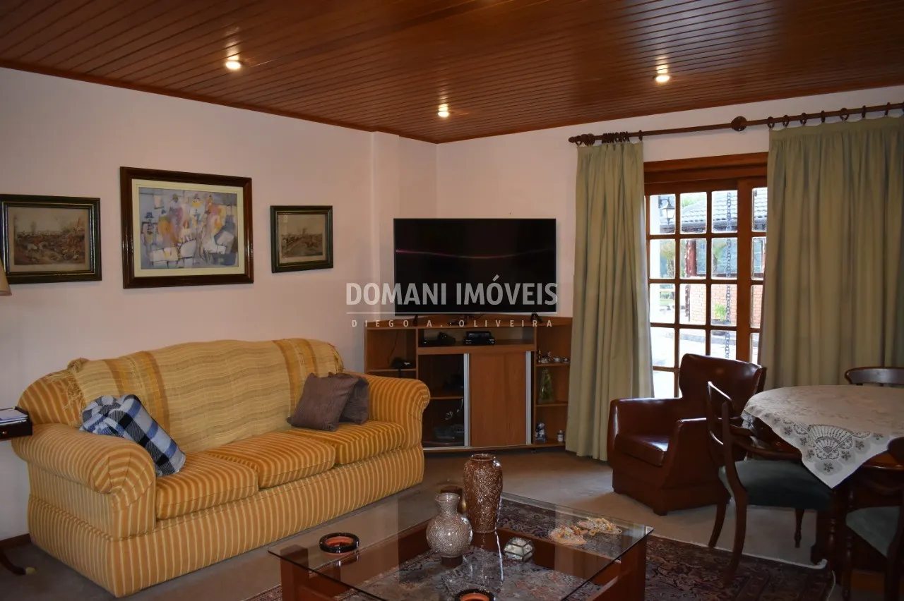 Casa à venda de 7.880 m² em Campos do Jordão, SP, Brasil