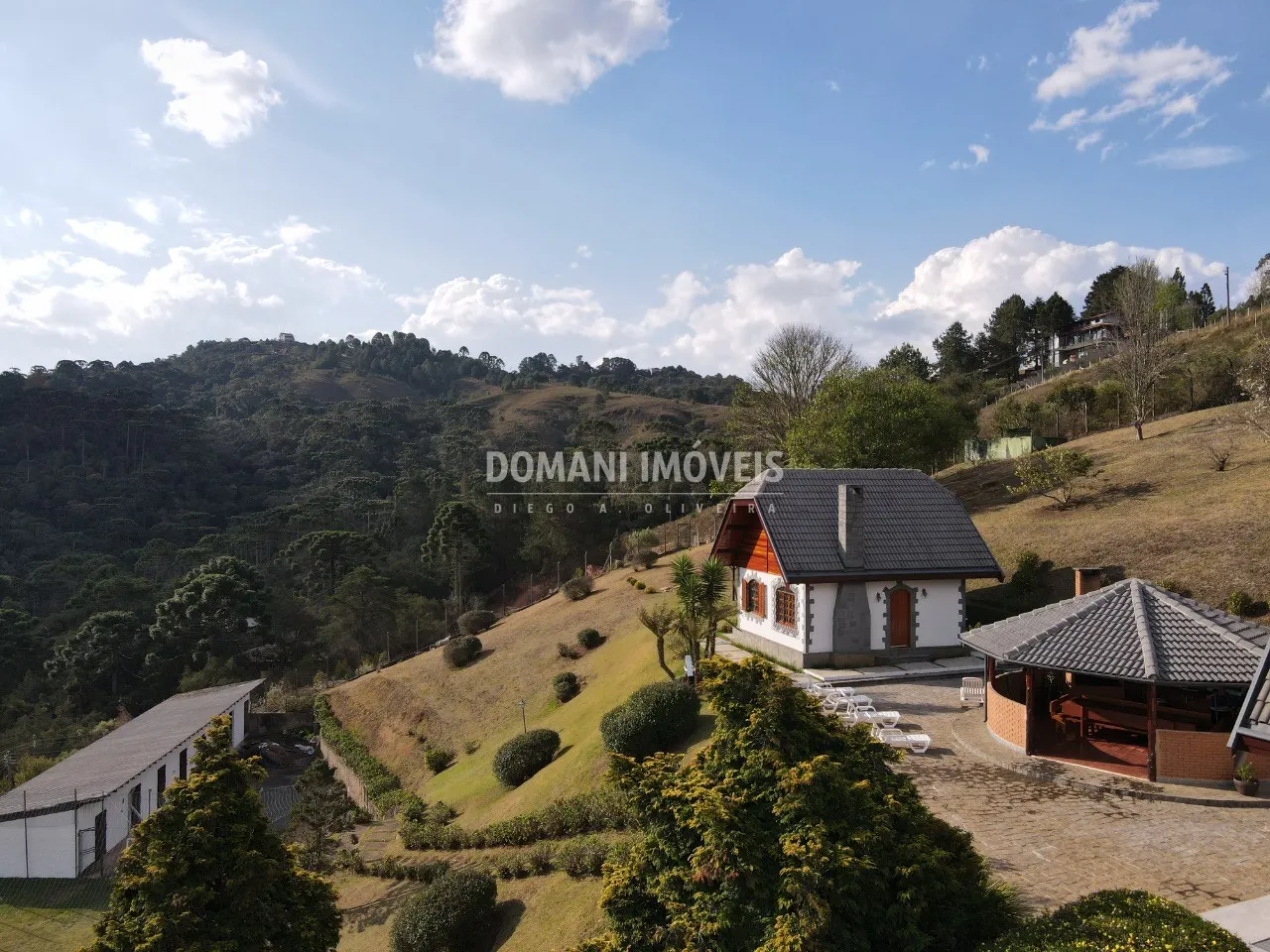 Casa à venda de 7.880 m² em Campos do Jordão, SP, Brasil