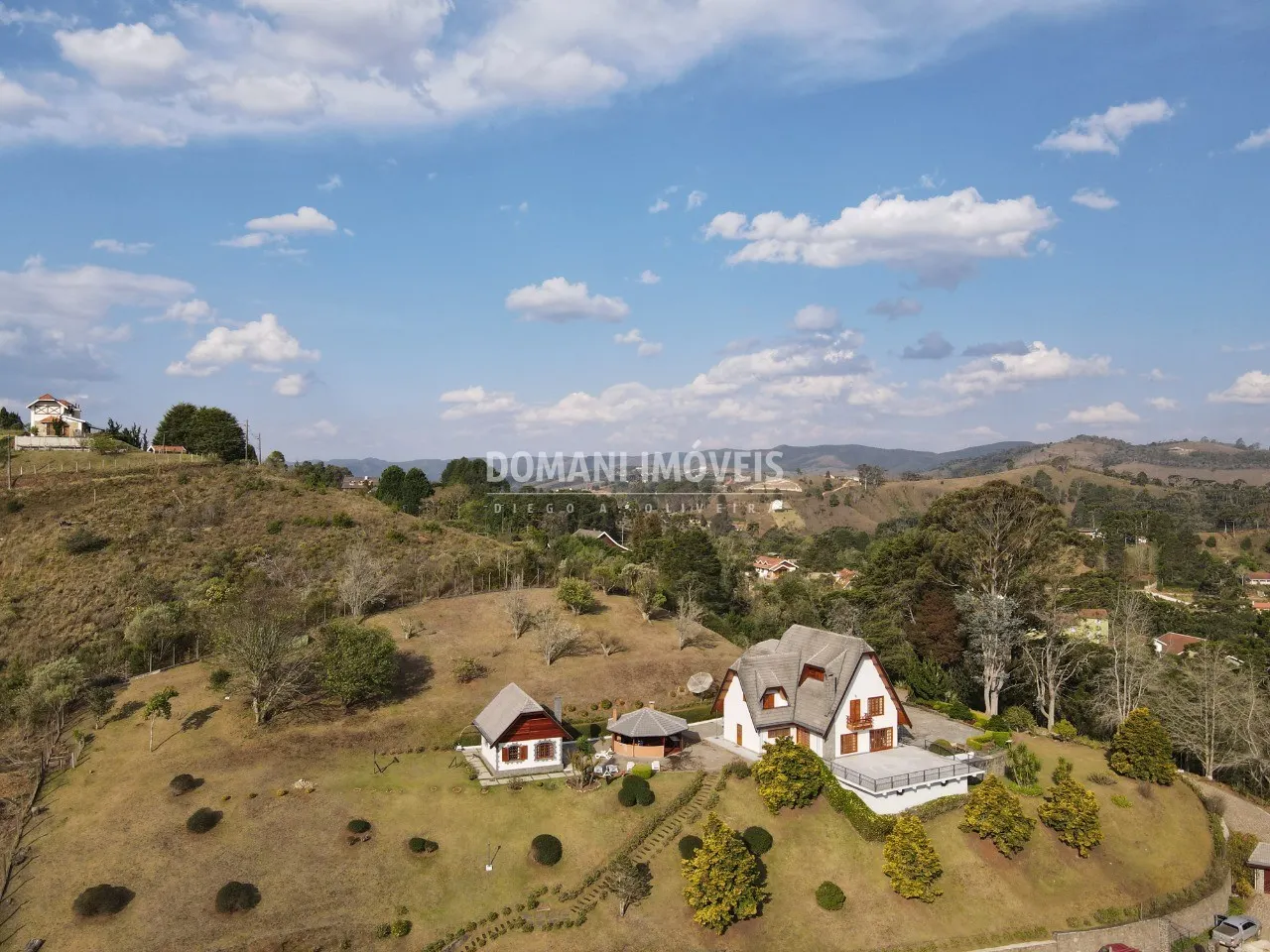 Casa à venda de 7.880 m² em Campos do Jordão, SP, Brasil