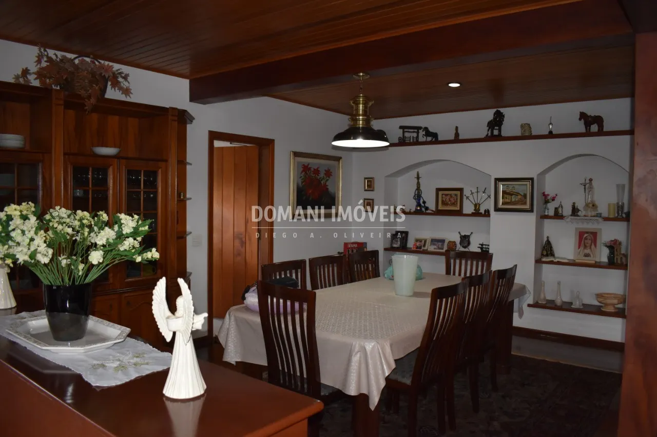Casa à venda de 7.880 m² em Campos do Jordão, SP, Brasil