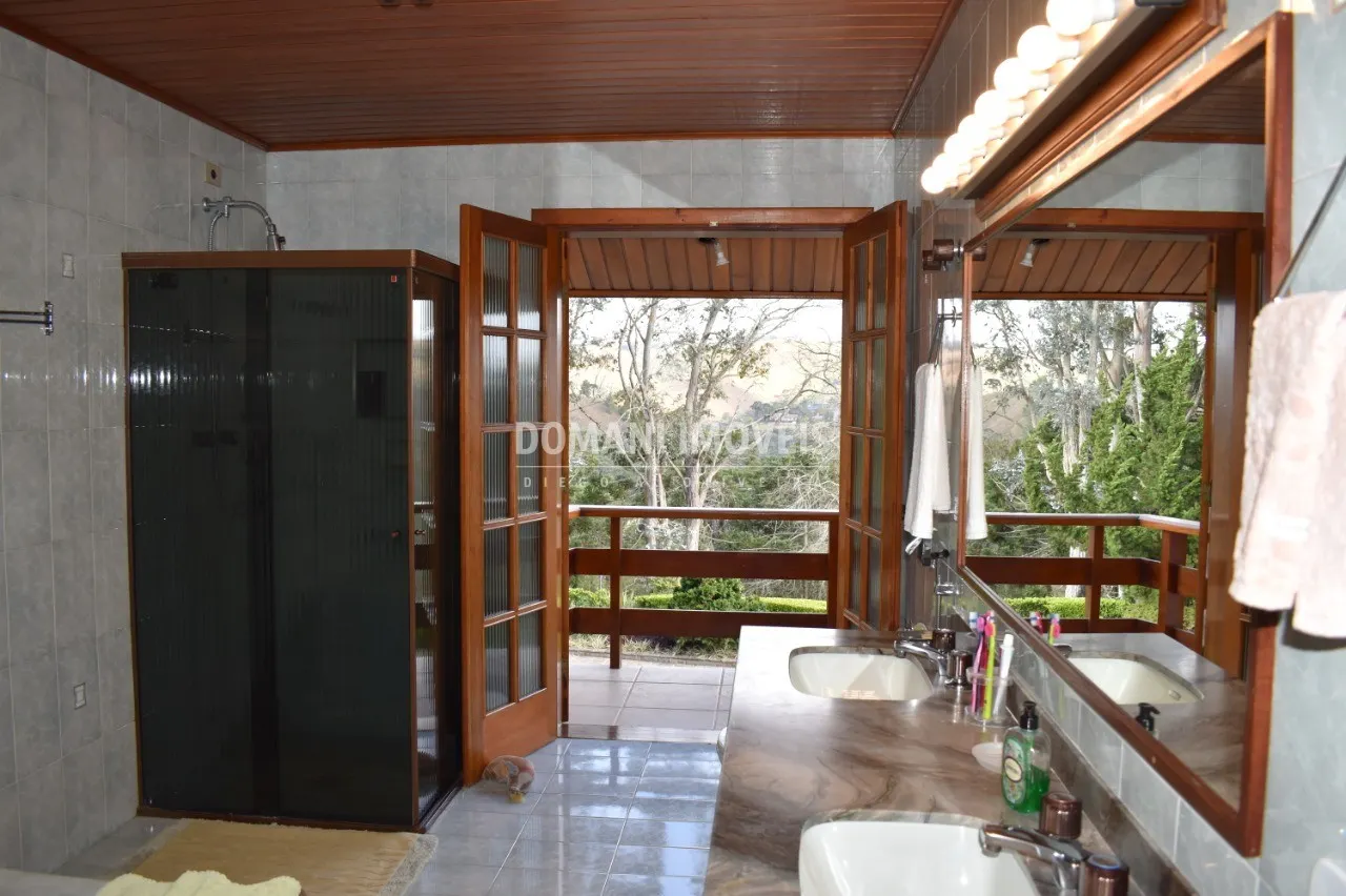 Casa à venda de 7.880 m² em Campos do Jordão, SP, Brasil
