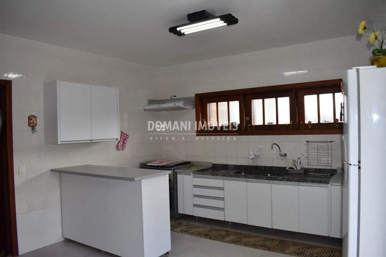 Casa à venda de 7.880 m² em Campos do Jordão, SP, Brasil