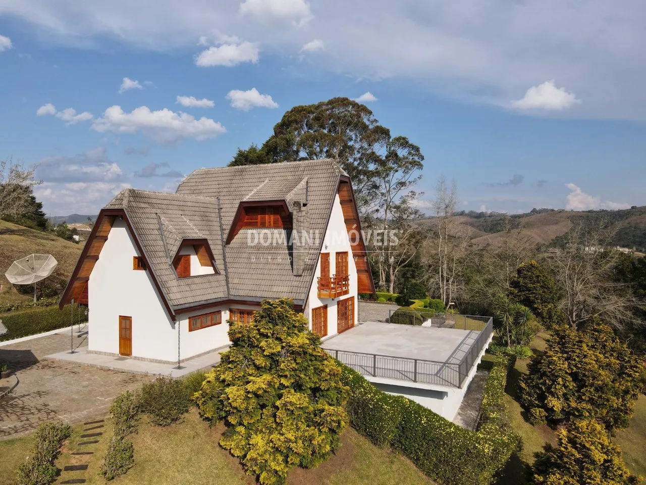 Casa à venda de 7.880 m² em Campos do Jordão, SP, Brasil