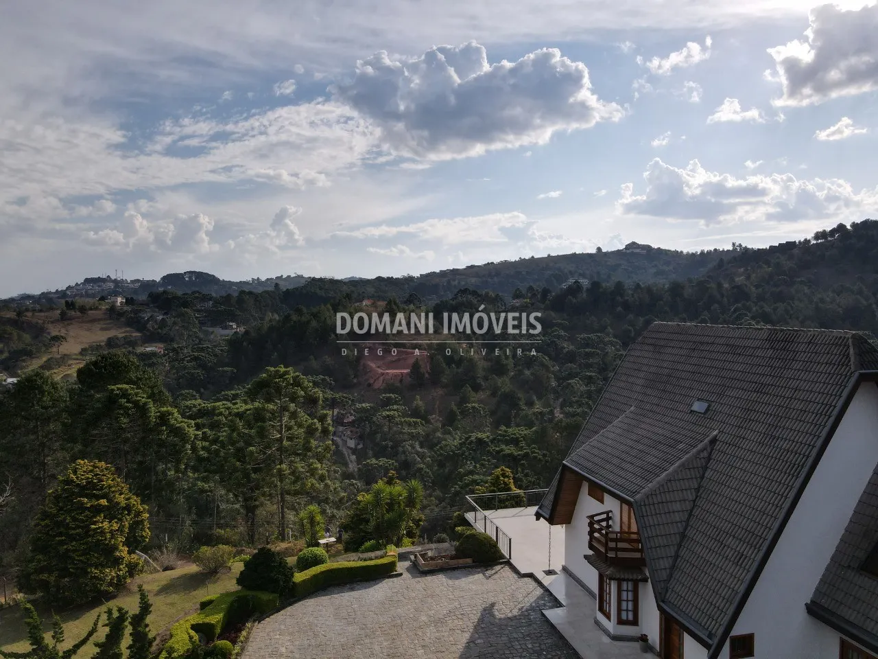 Casa à venda de 7.880 m² em Campos do Jordão, SP, Brasil