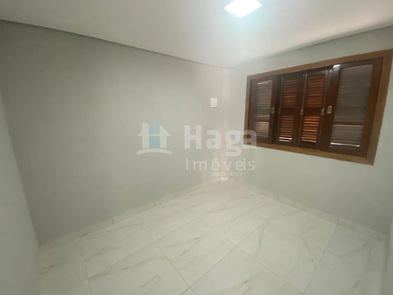 Chácara à venda de 1.300 m² em Nova Trento, SC, Brasil