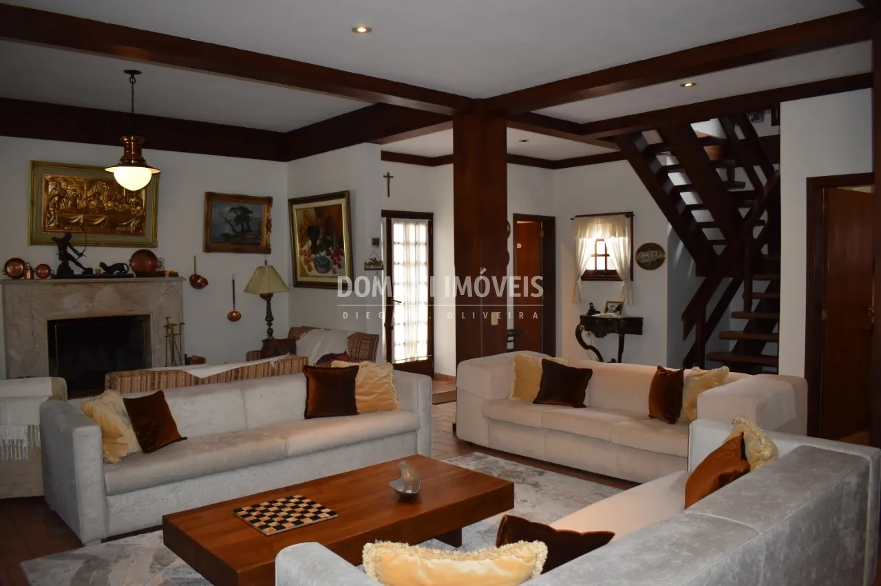 Casa à venda de 1.165 m² em Campos do Jordão, SP, Brasil