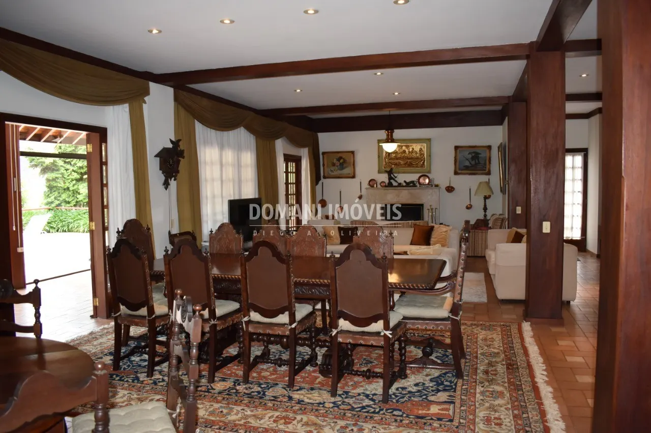 Casa à venda de 1.165 m² em Campos do Jordão, SP, Brasil