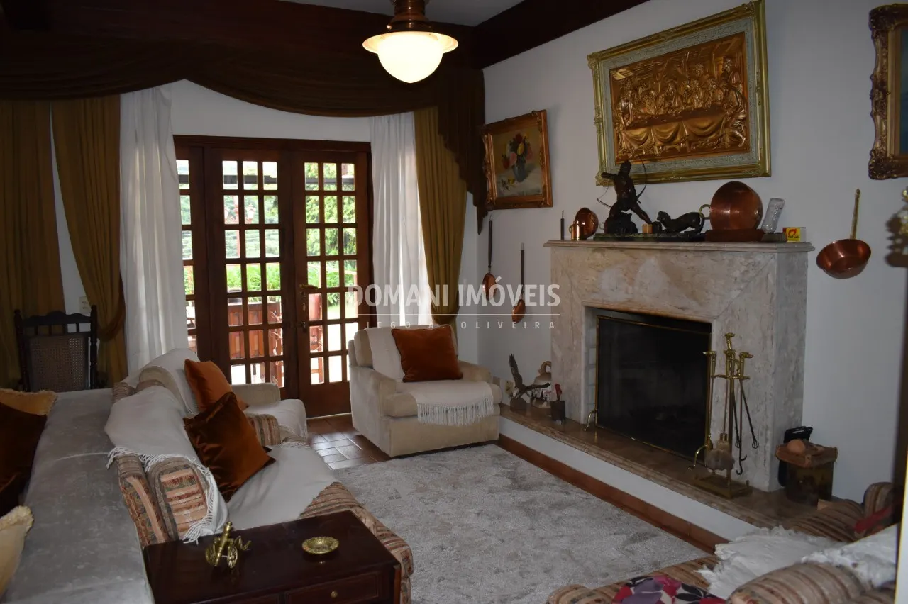 Casa à venda de 1.165 m² em Campos do Jordão, SP, Brasil