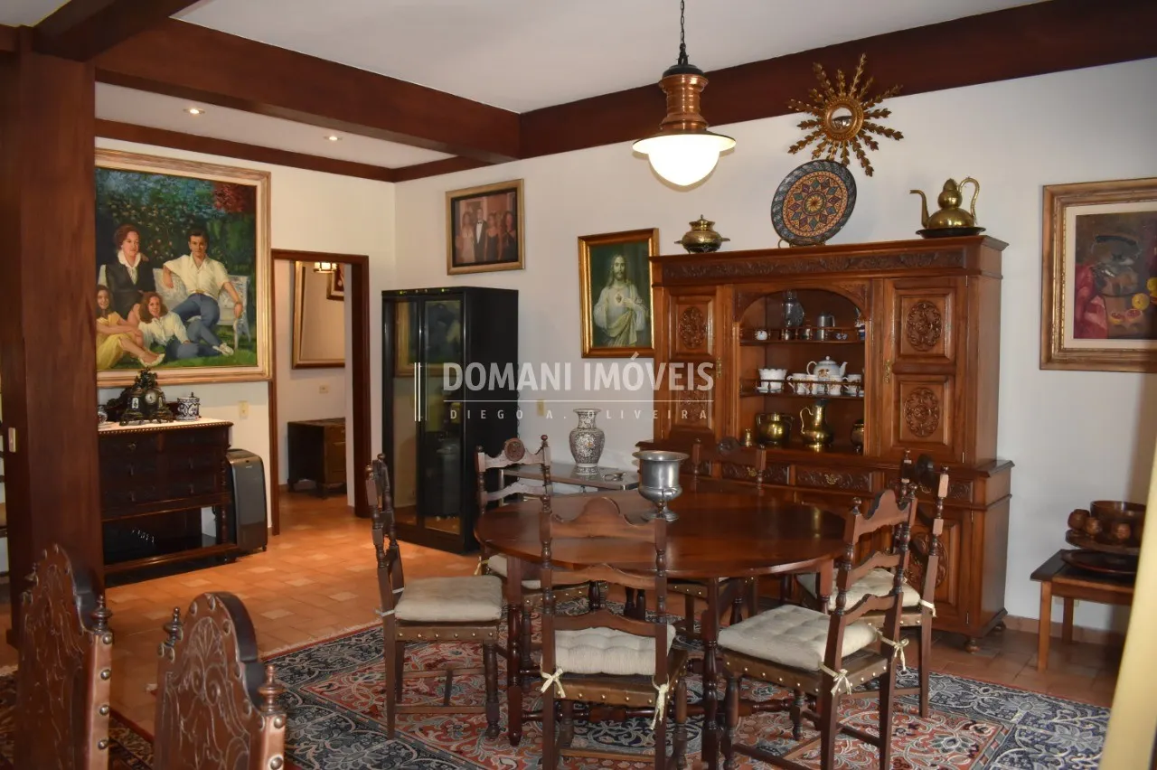 Casa à venda de 1.165 m² em Campos do Jordão, SP, Brasil
