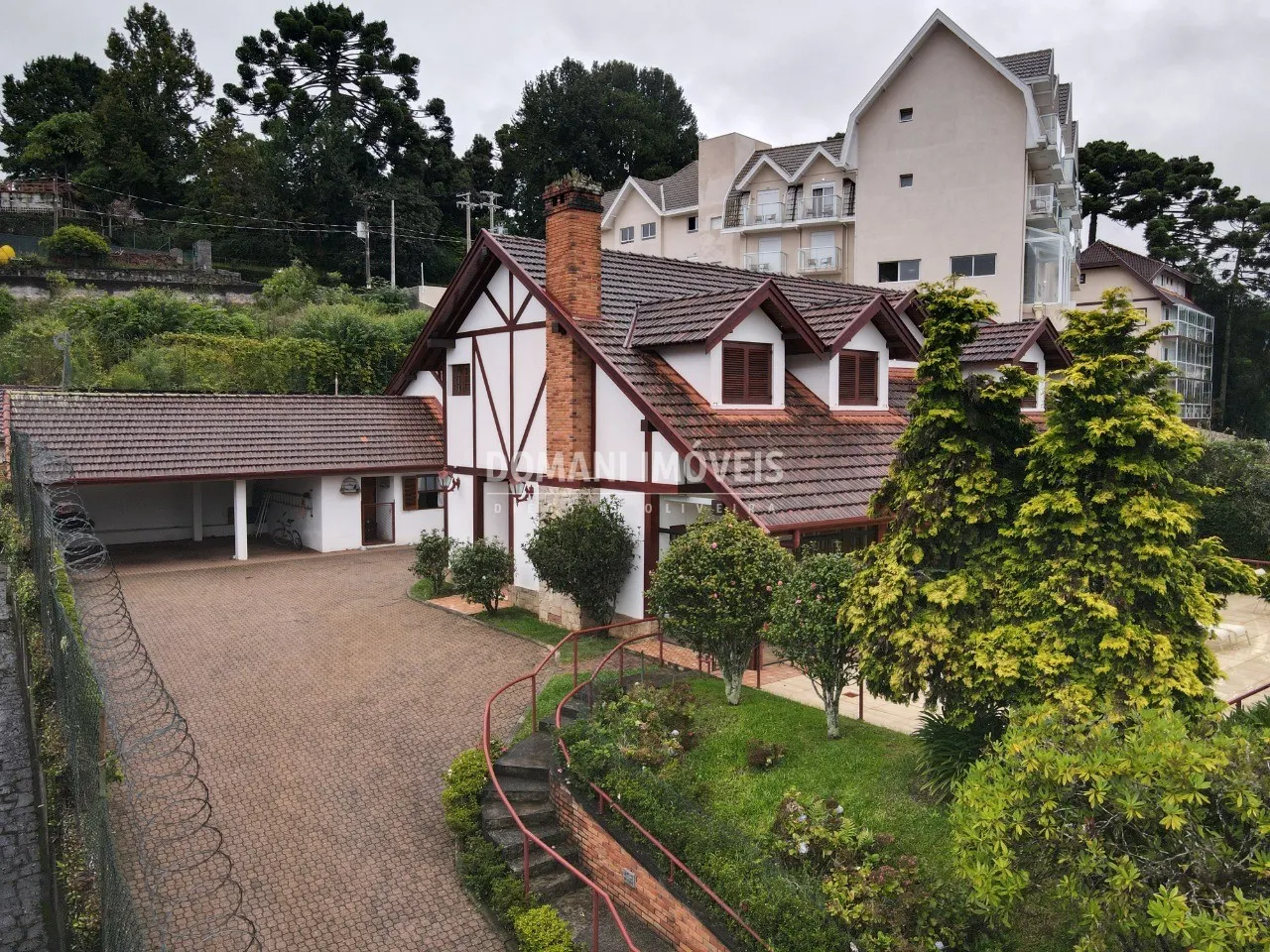 Casa à venda de 1.165 m² em Campos do Jordão, SP, Brasil