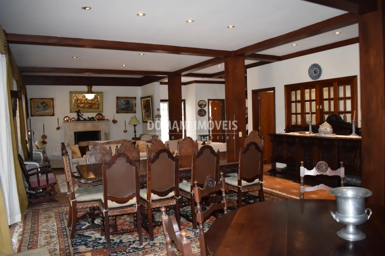 Casa à venda de 1.165 m² em Campos do Jordão, SP, Brasil