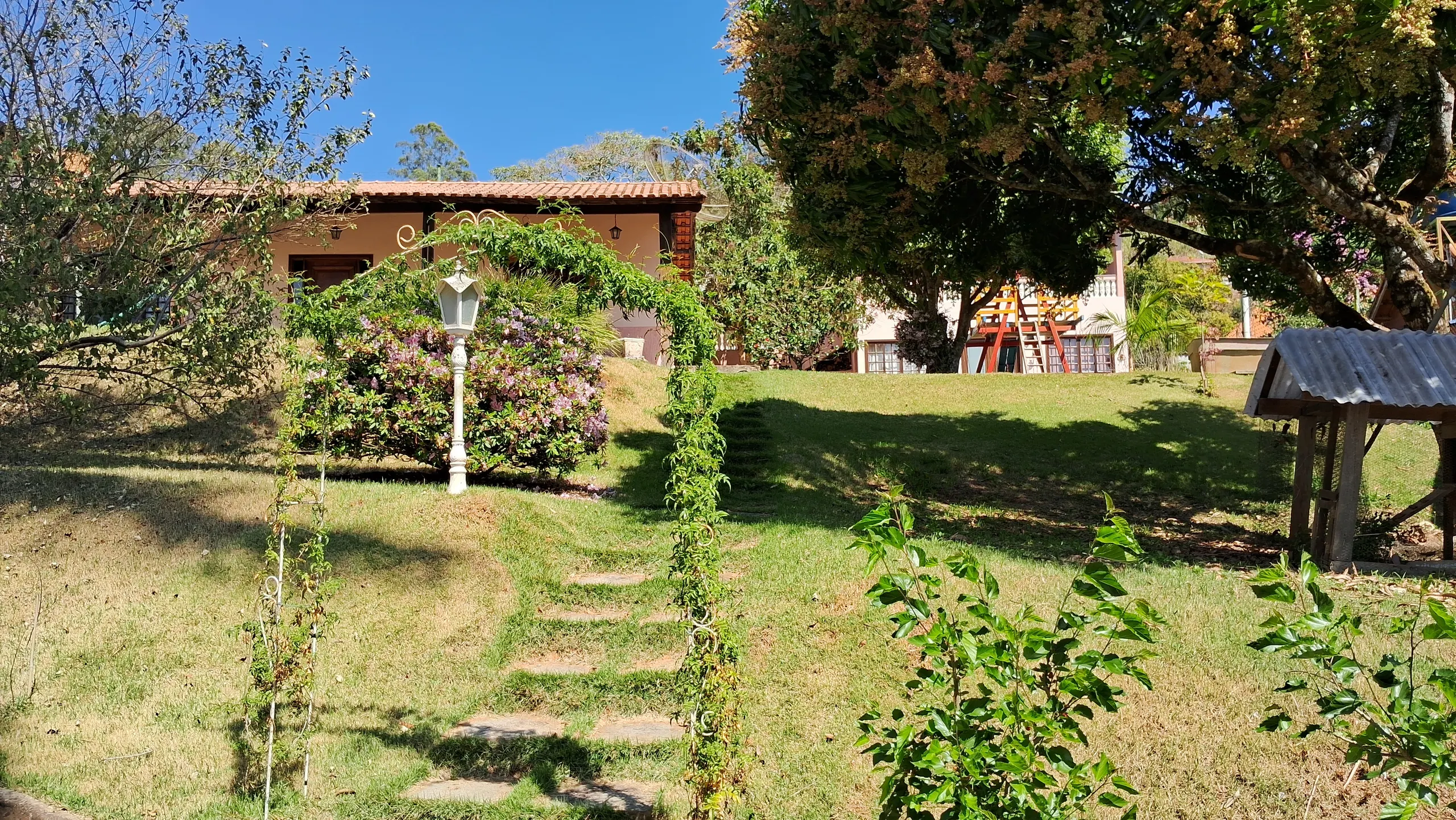 Country home for sale of 2,100 m² in Itajubá, MG, Brazil