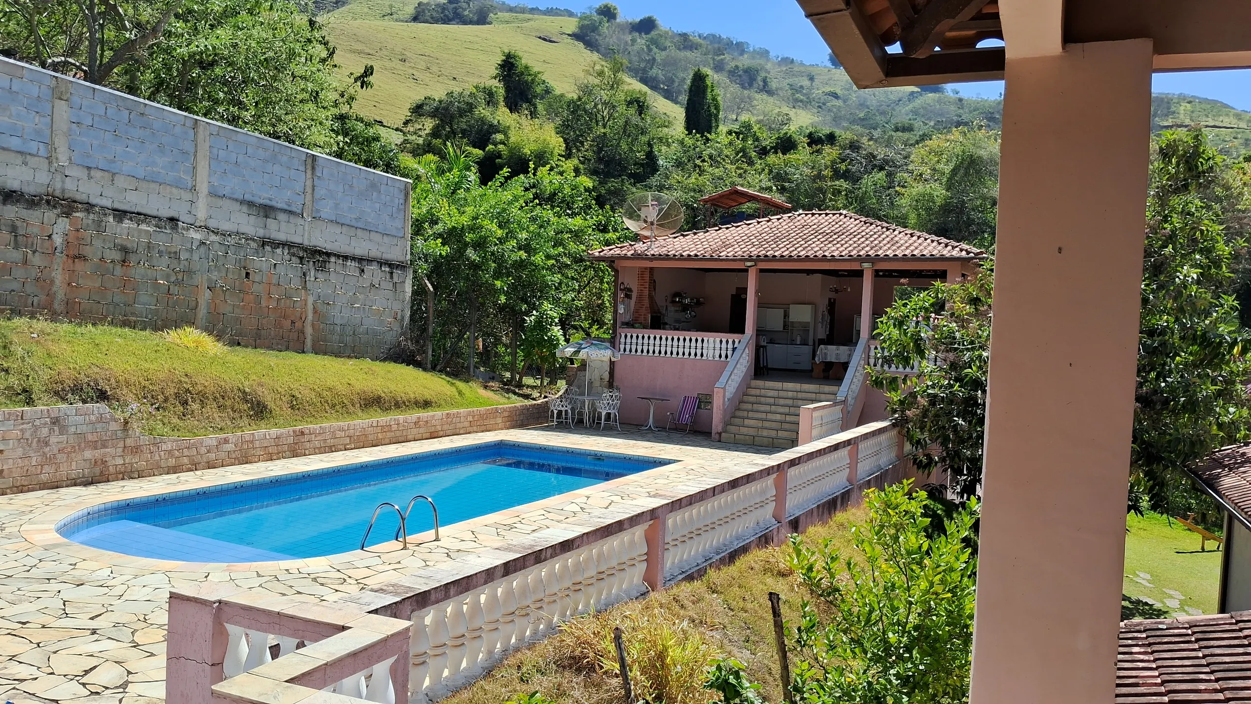 Country home for sale of 2,100 m² in Itajubá, MG, Brazil