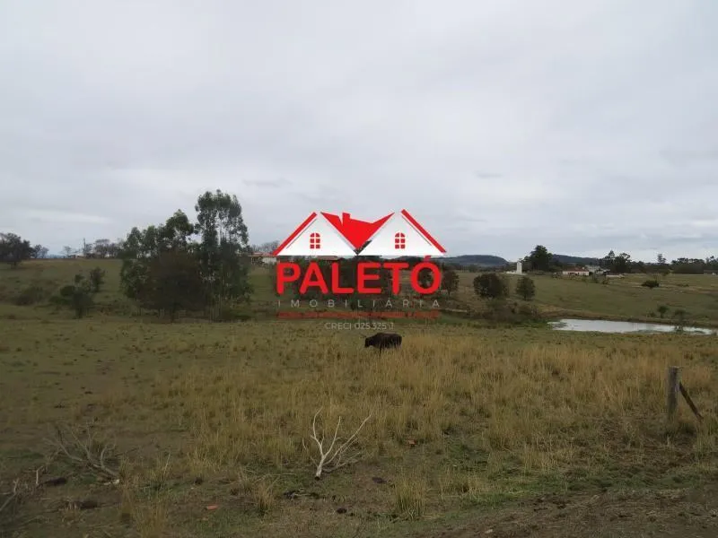 Sítio à venda de 6 ha em Porangaba, SP, Brasil