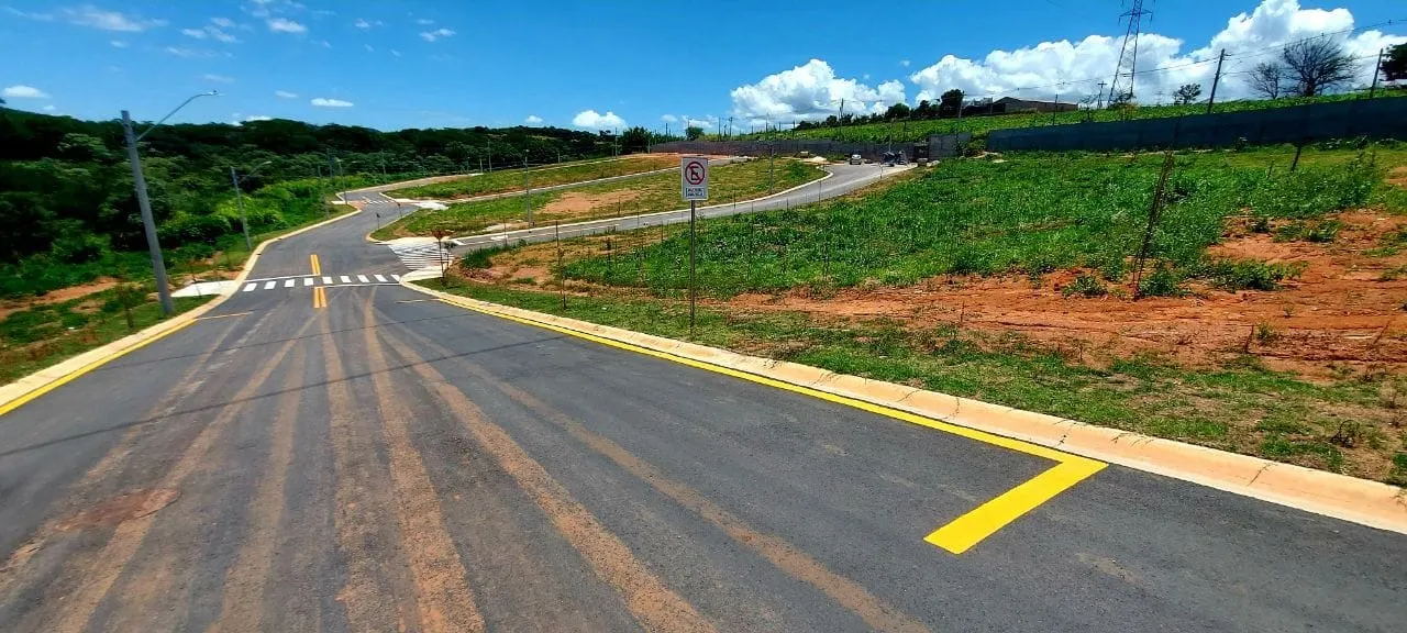 Terreno à venda de 250 m² em Atibaia, SP, Brasil
