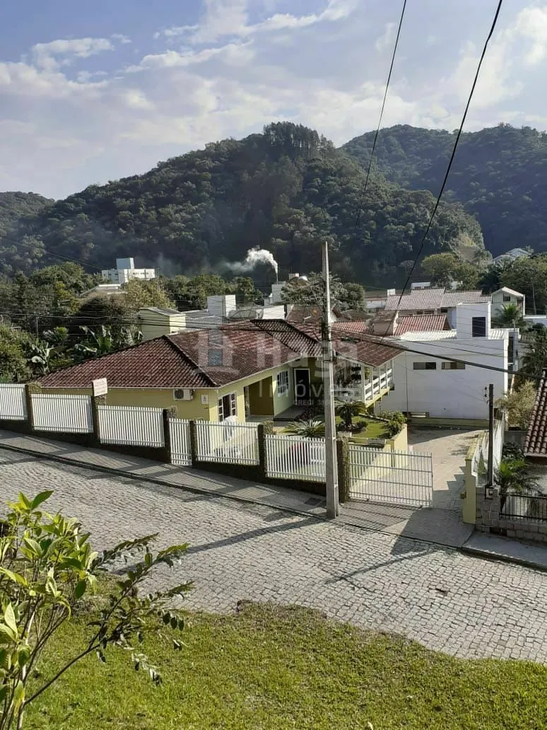 Casa à venda de 561 m² em Brusque, SC, Brasil