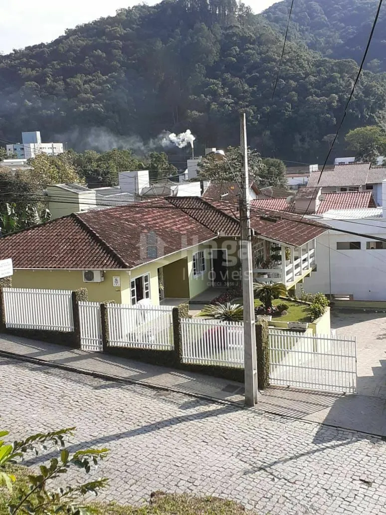 Casa à venda de 561 m² em Brusque, SC, Brasil