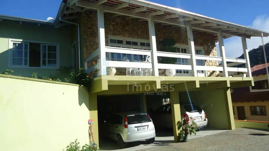 Casa à venda de 561 m² em Brusque, SC, Brasil