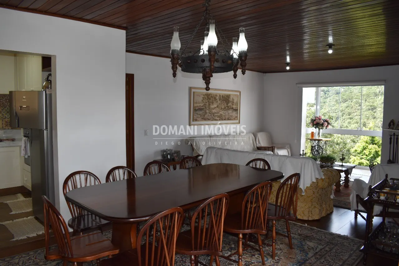 Casa à venda de 1.010 m² em Campos do Jordão, SP, Brasil
