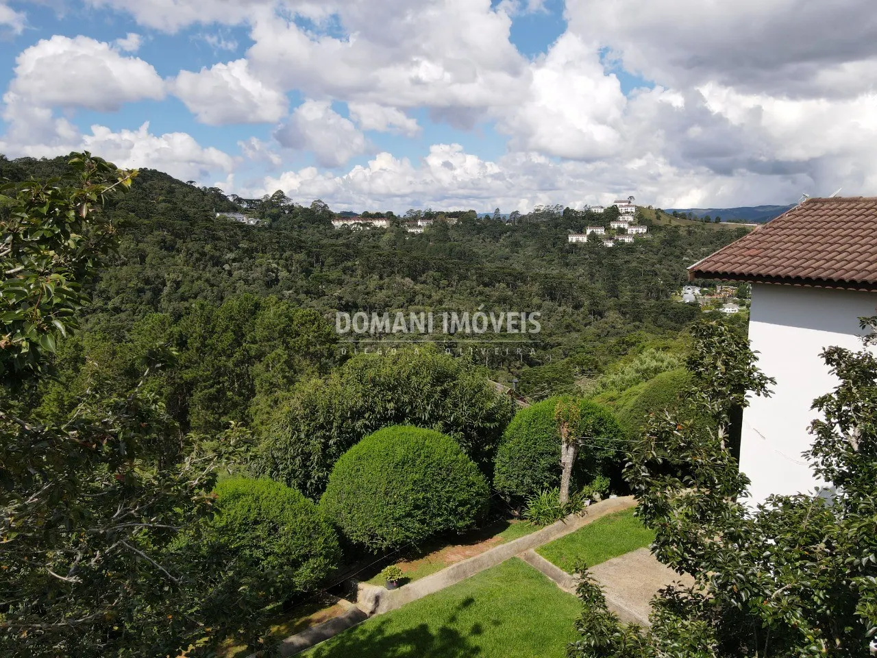 Casa à venda de 1.010 m² em Campos do Jordão, SP, Brasil