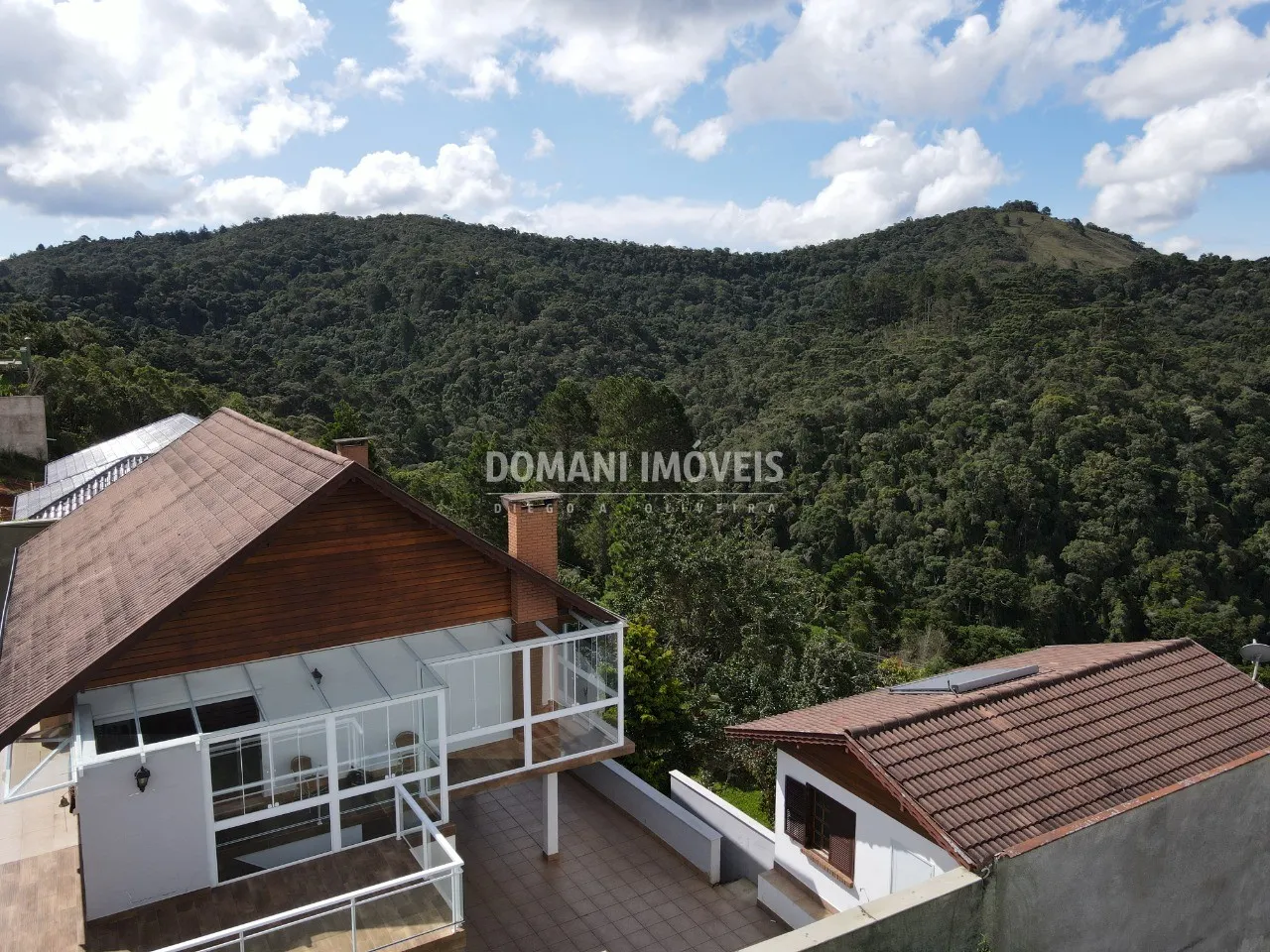 Casa à venda de 1.010 m² em Campos do Jordão, SP, Brasil