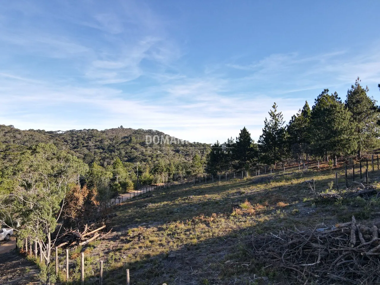 Terreno à venda de 1.100 m² em Campos do Jordão, SP, Brasil