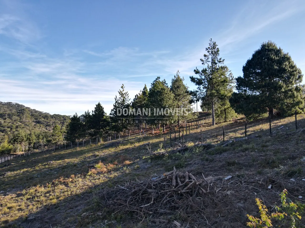 Terreno à venda de 1.100 m² em Campos do Jordão, SP, Brasil