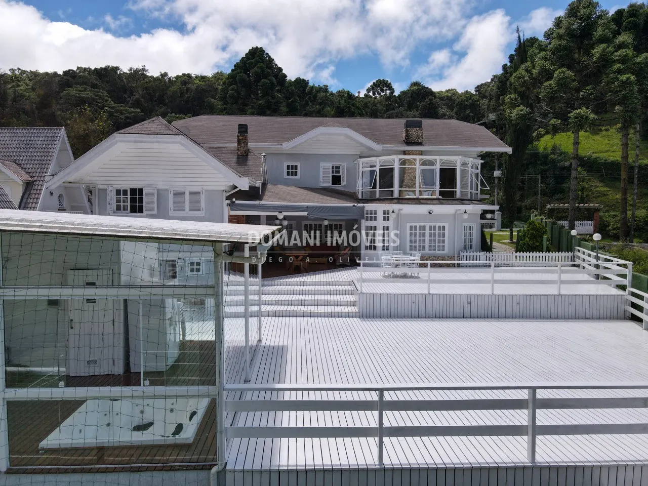 Casa à venda de 1.040 m² em Campos do Jordão, SP, Brasil
