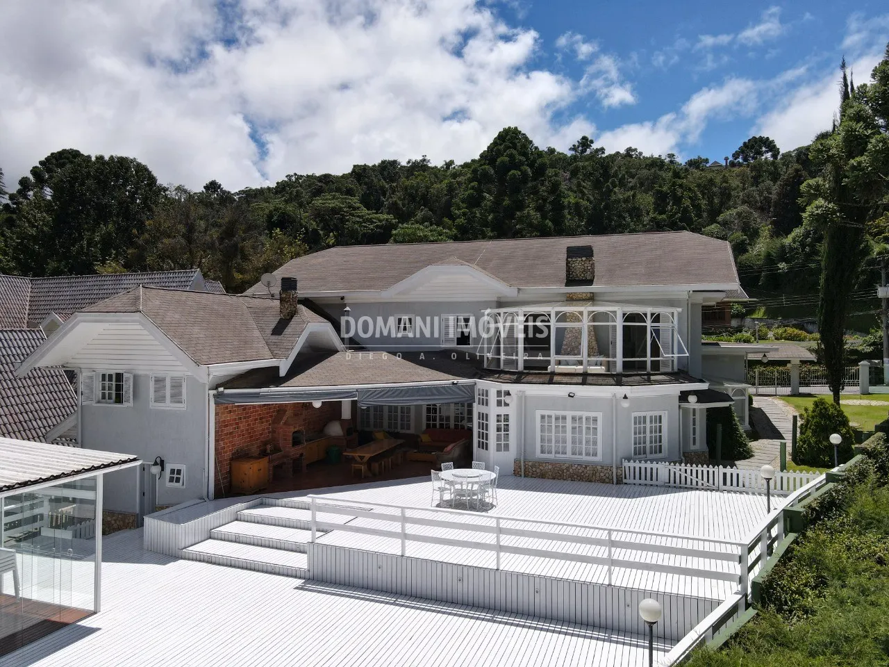Casa à venda de 1.040 m² em Campos do Jordão, SP, Brasil