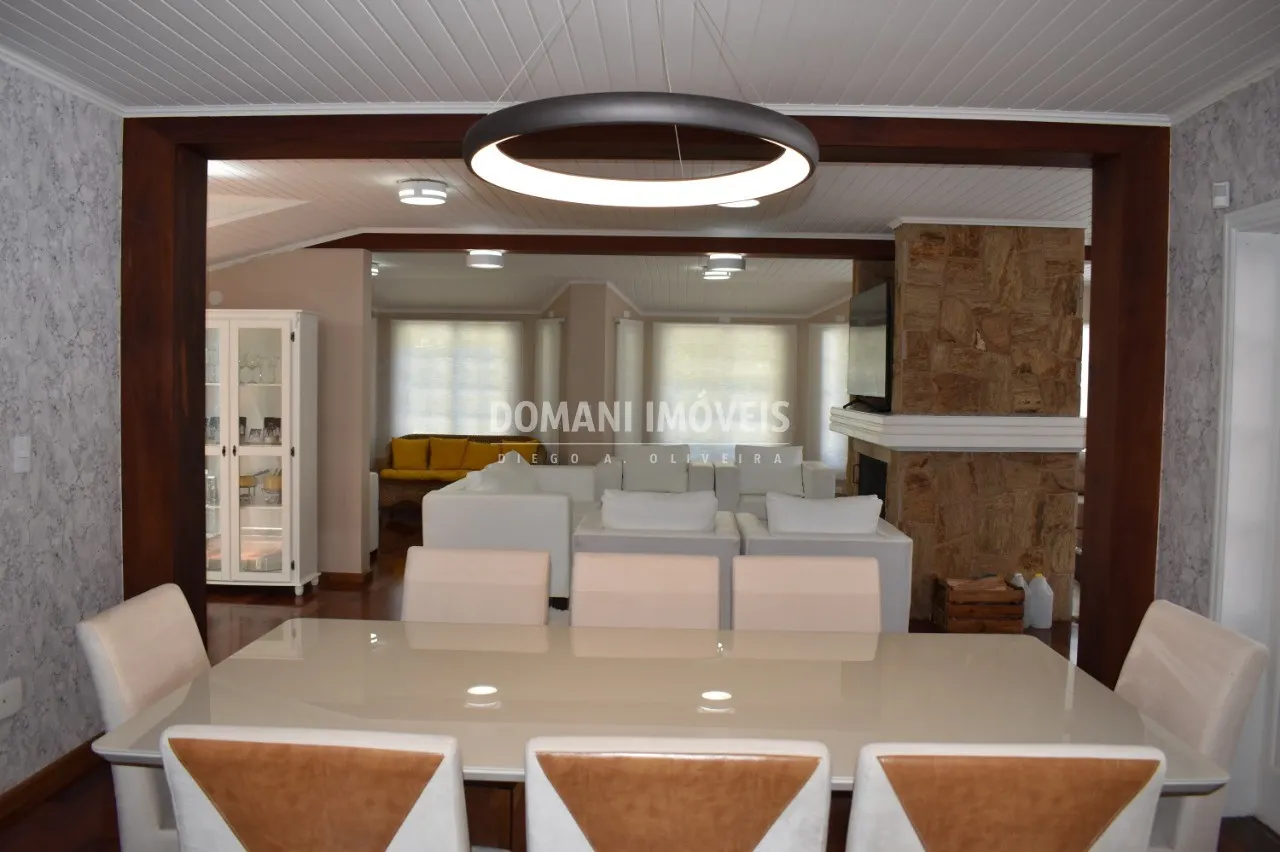Casa à venda de 1.040 m² em Campos do Jordão, SP, Brasil