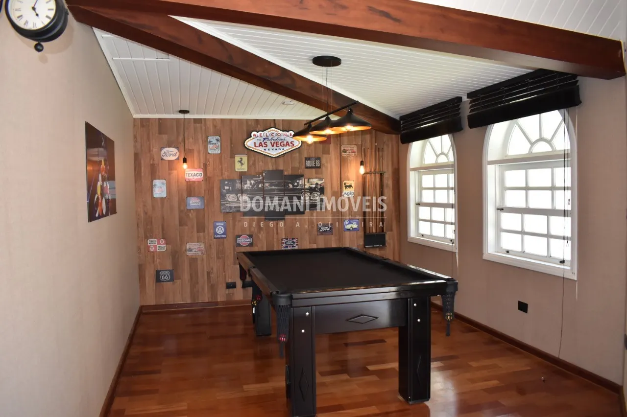 Casa à venda de 1.040 m² em Campos do Jordão, SP, Brasil