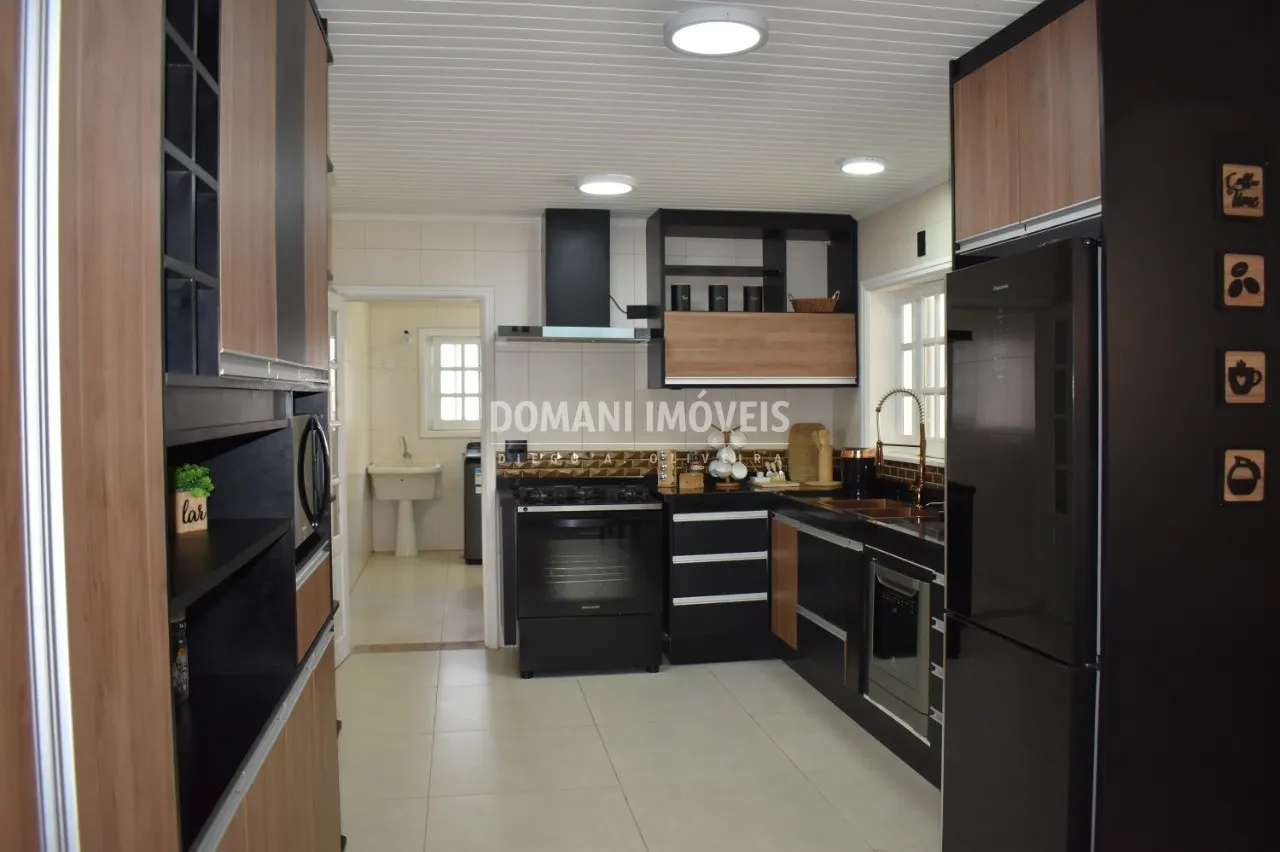 Casa à venda de 1.040 m² em Campos do Jordão, SP, Brasil