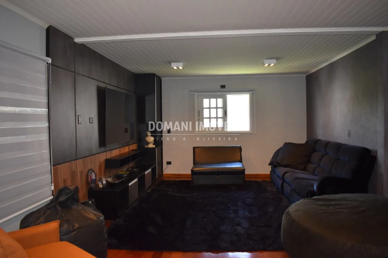 Casa à venda de 1.040 m² em Campos do Jordão, SP, Brasil