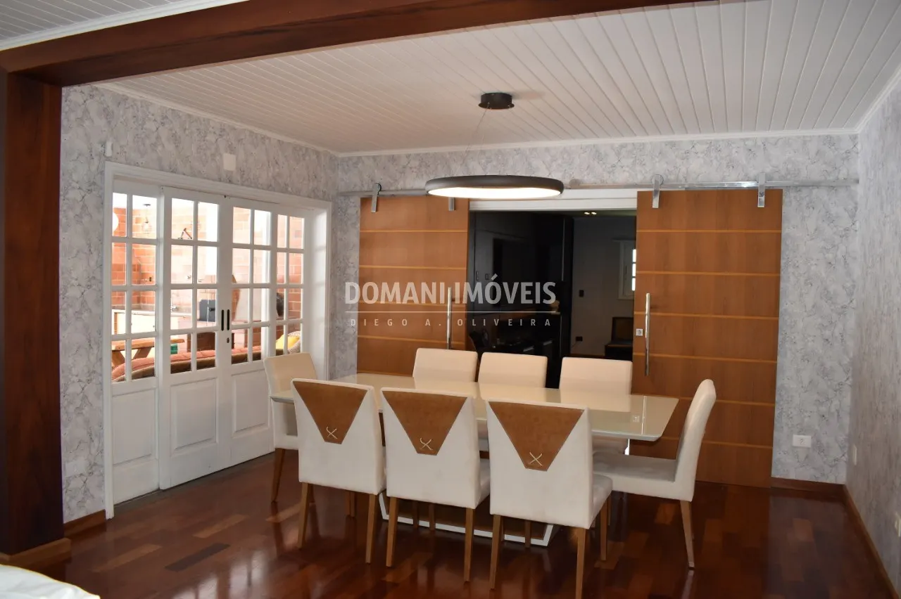 Casa à venda de 1.040 m² em Campos do Jordão, SP, Brasil