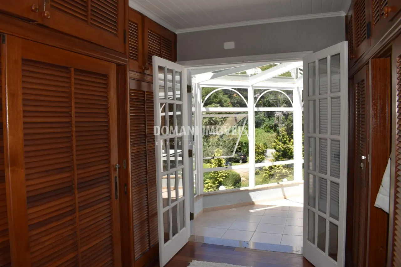 Casa à venda de 1.040 m² em Campos do Jordão, SP, Brasil