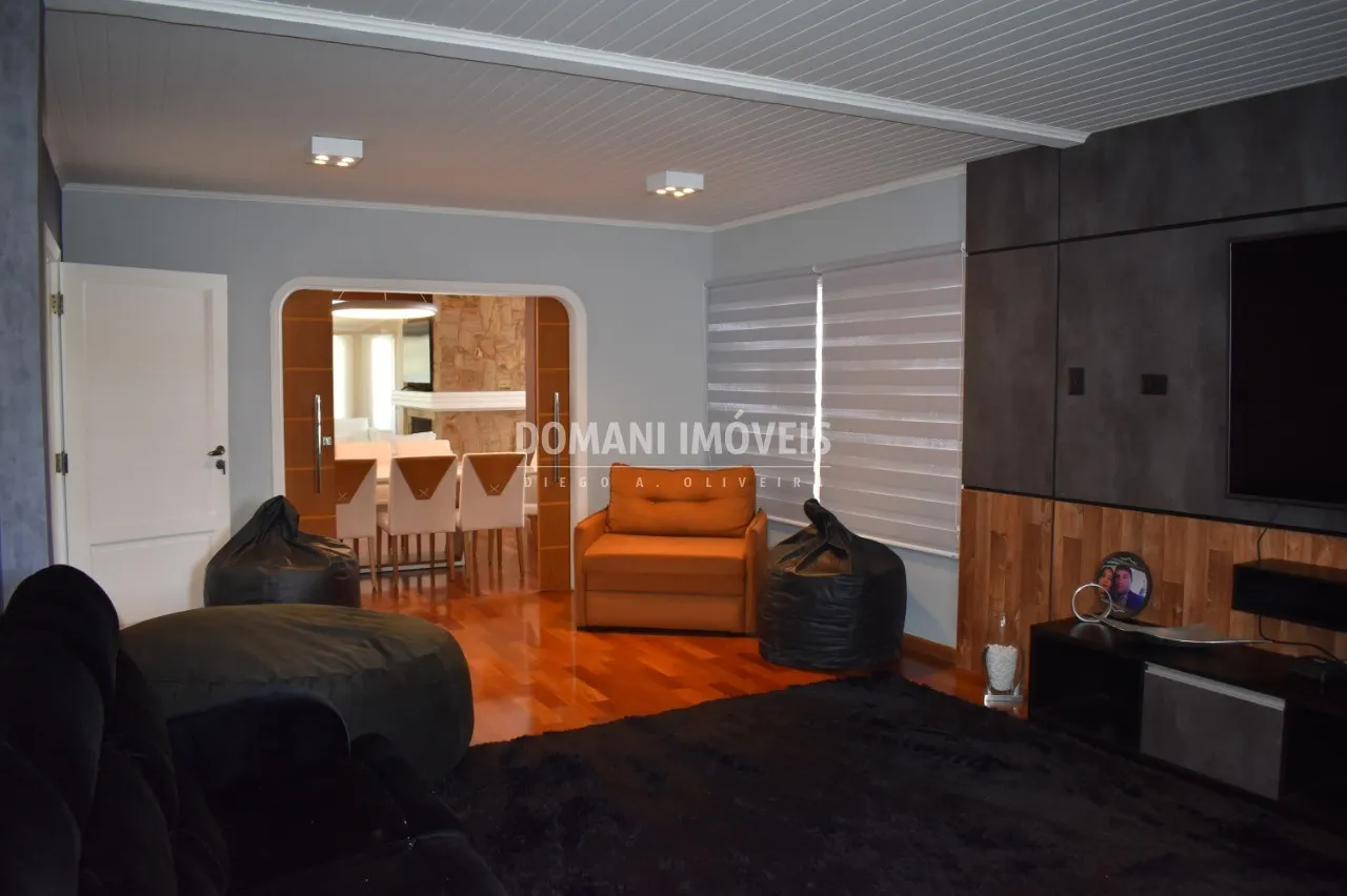 Casa à venda de 1.040 m² em Campos do Jordão, SP, Brasil