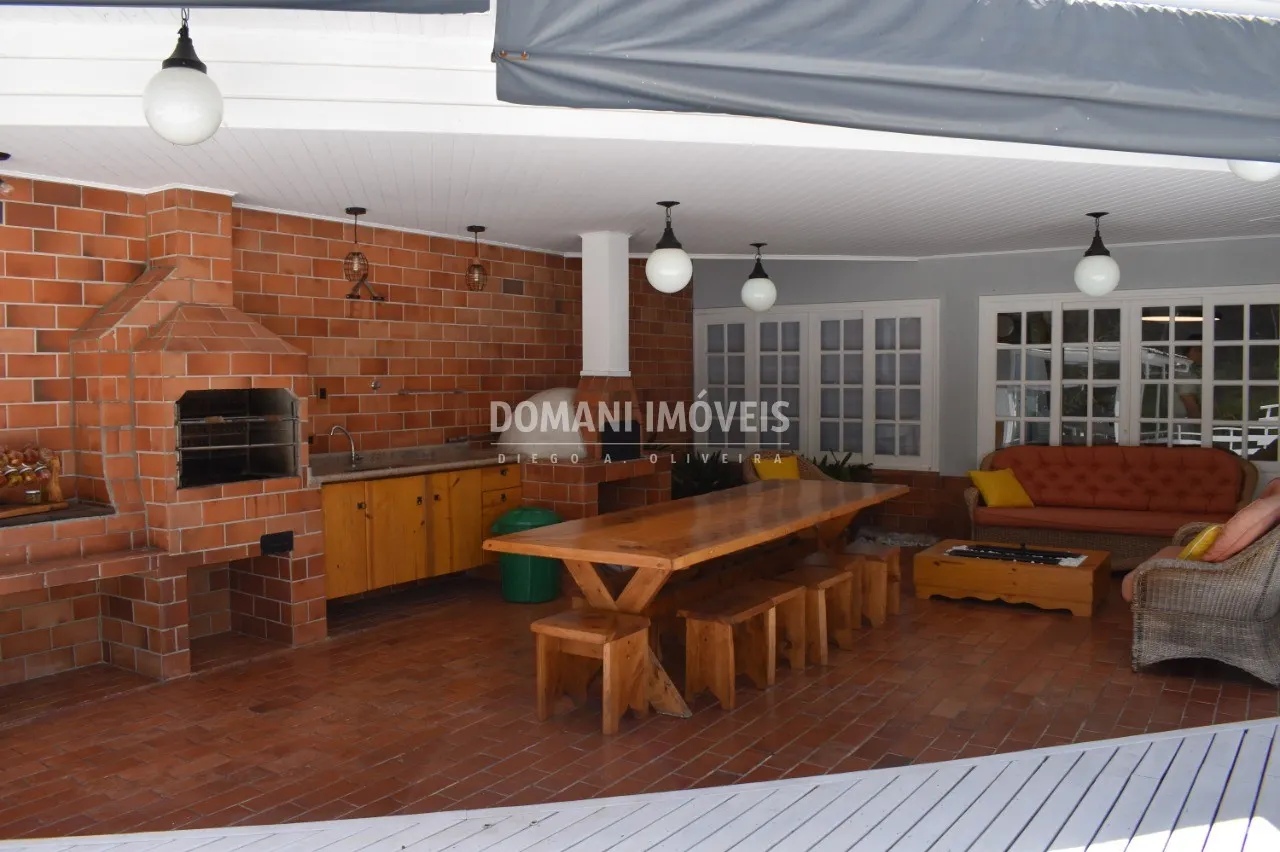 Casa à venda de 1.040 m² em Campos do Jordão, SP, Brasil