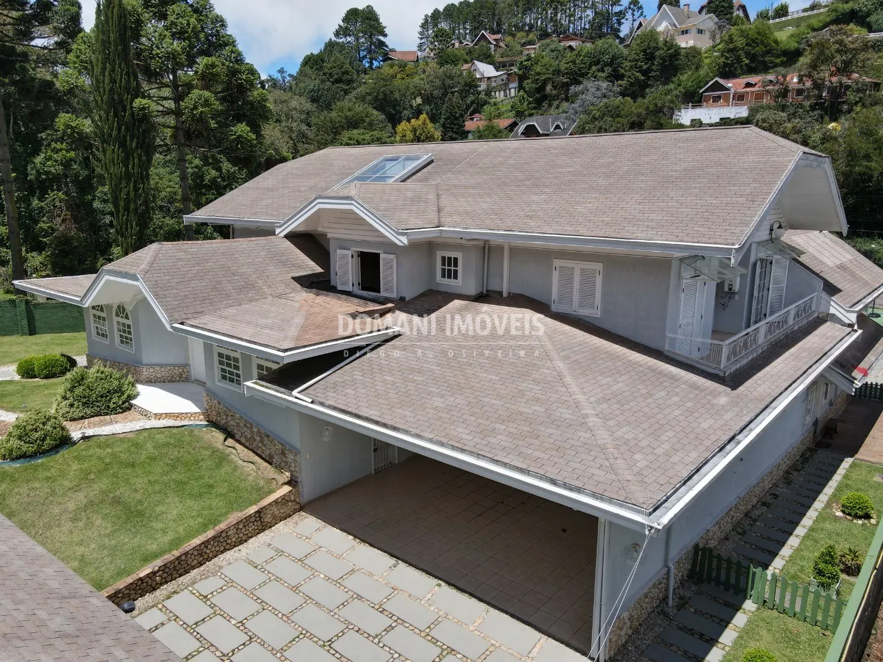 Casa à venda de 1.040 m² em Campos do Jordão, SP, Brasil