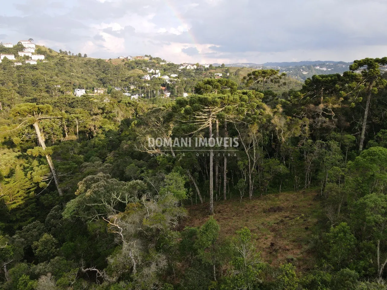Terreno à venda de 1.060 m² em Campos do Jordão, SP, Brasil