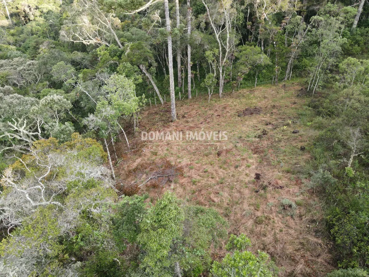 Terreno à venda de 1.060 m² em Campos do Jordão, SP, Brasil