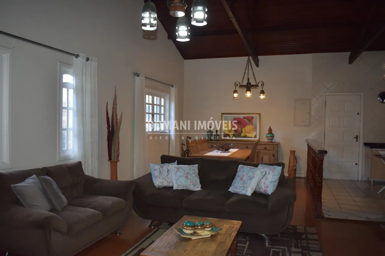 Casa à venda e para Alugar de 635 m² em Campos do Jordão, SP, Brasil