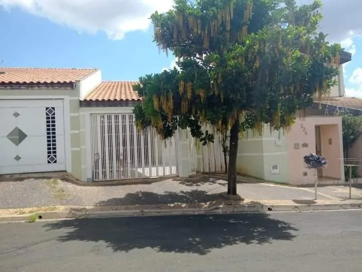 Casa à venda de 180 m² em Americana, SP, Brasil