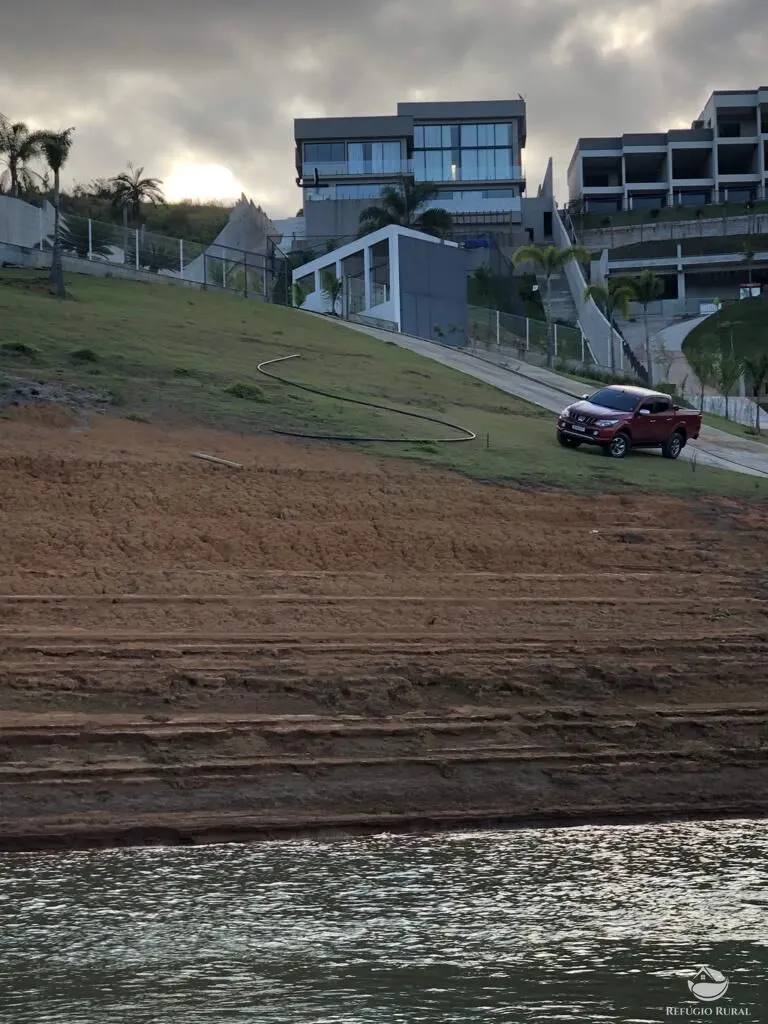 Chácara à venda de 3.500 m² em Igaratá, SP, Brasil