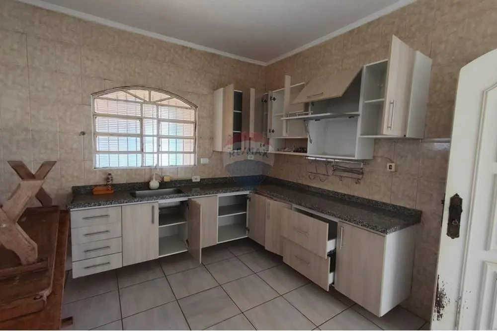 Country home for sale of 1,258 m² in Paulínia, SP, Brazil
