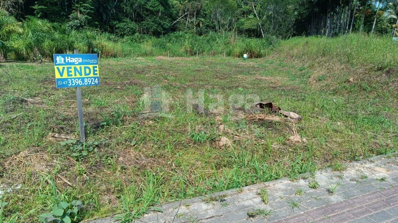 Terreno à venda de 712 m² em Guabiruba, SC, Brasil