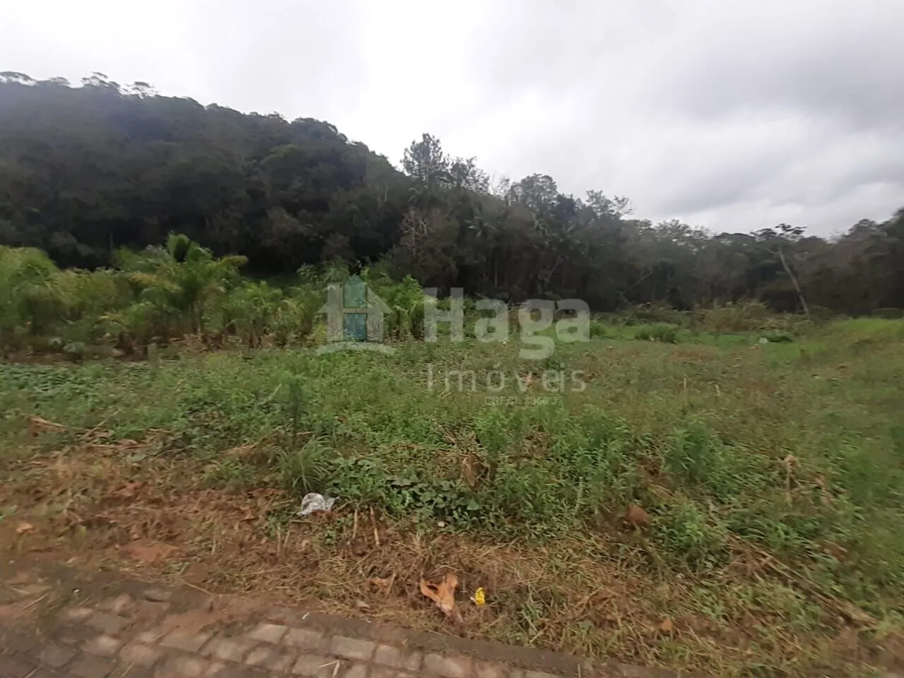 Terreno à venda de 712 m² em Guabiruba, SC, Brasil