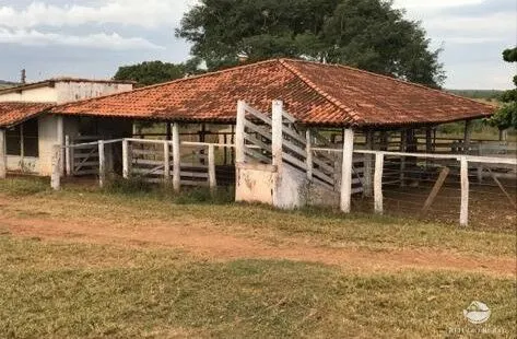 Sítio à venda de 68 ha em Prata, MG, Brasil
