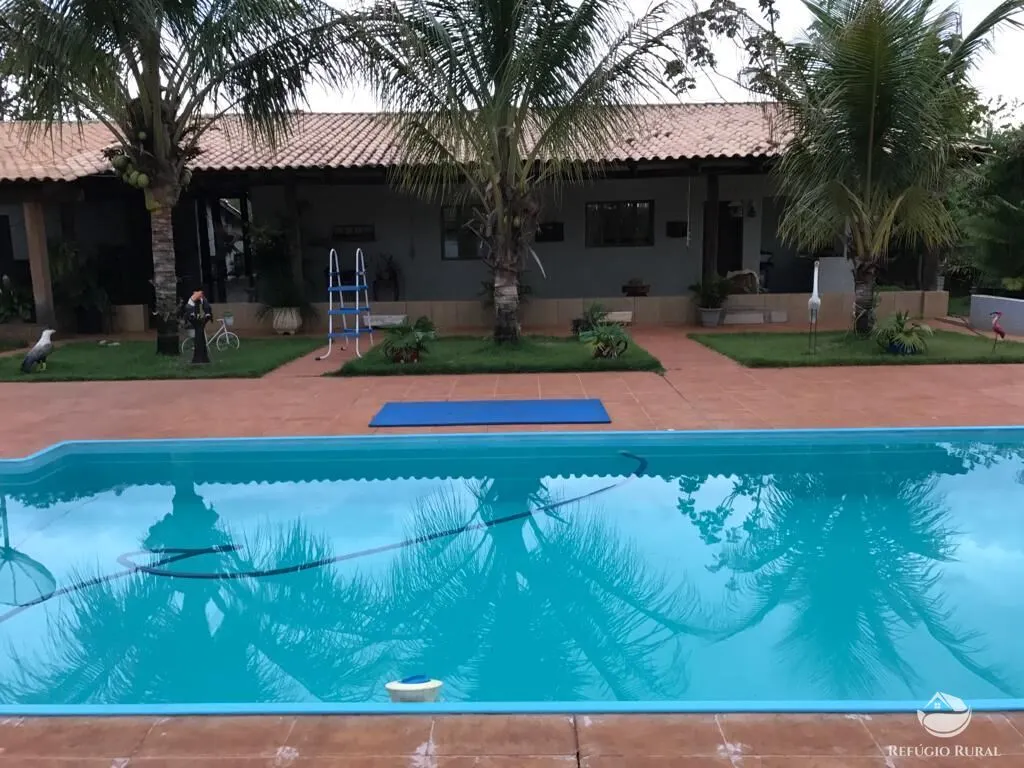 Sítio à venda de 68 ha em Prata, MG, Brasil
